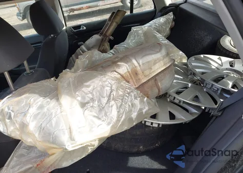 2010 Volkswagen Jetta S из США, поврежденный, VIN 3VWKZ7AJ9AM681771